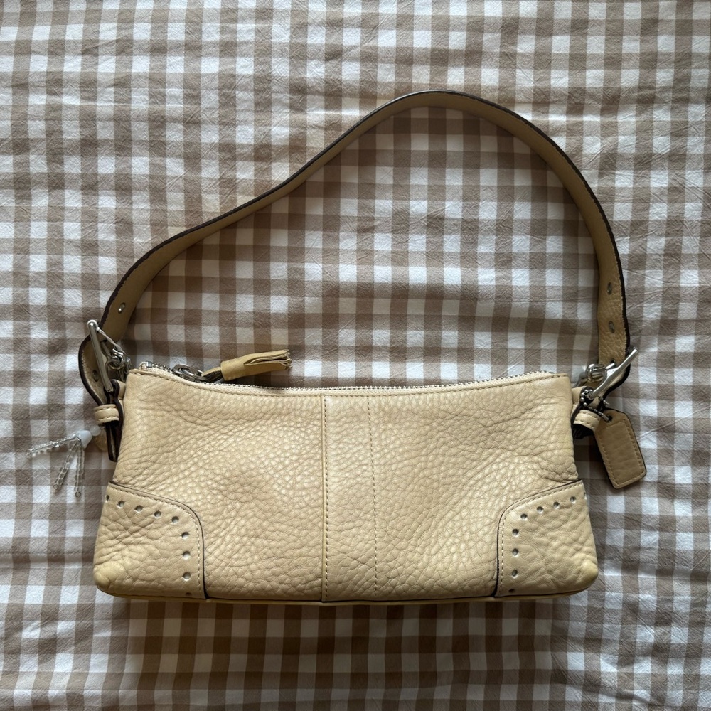 Coach Cream Demi Hampton Baguette